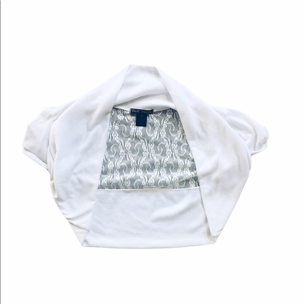 White lace short sleeve woman’s cardigan. Size M